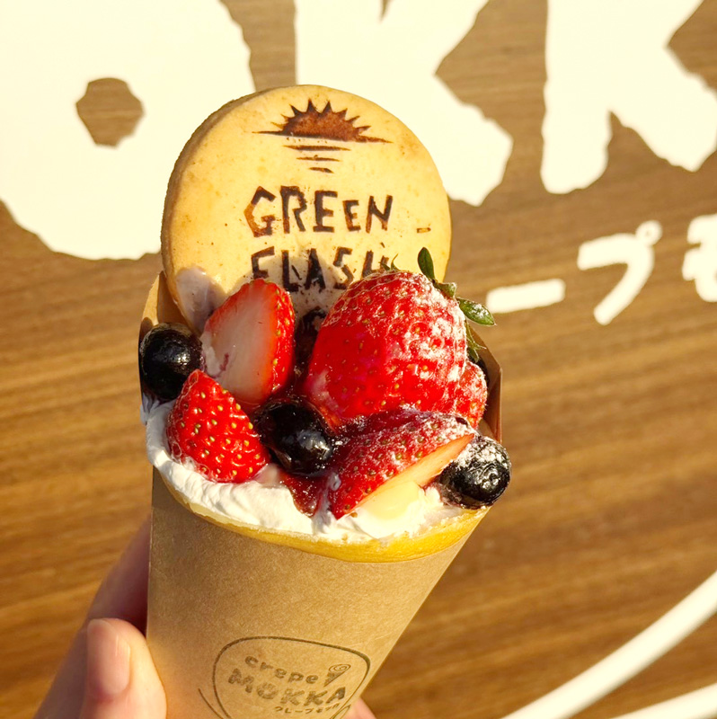 ゴロゴロいちごと<br/>ブルーベリーのクレープ - crepe MOKKA