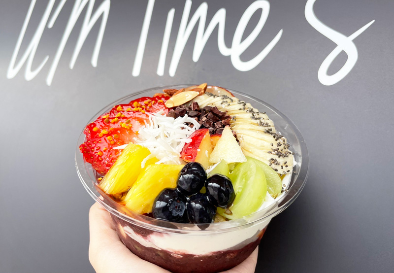 坂井産フルーツを使用した<br/>アサイーボウル - UMATEA